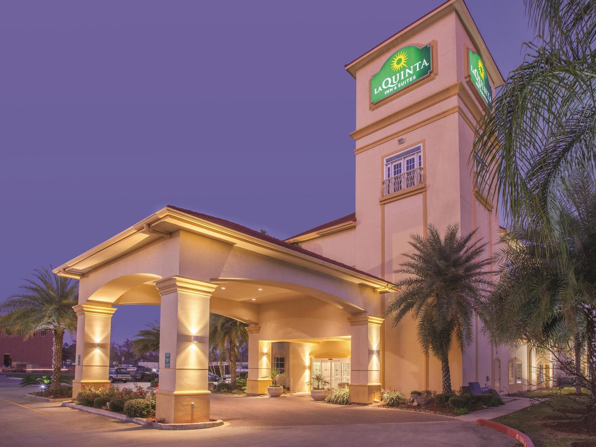La Quinta By Wyndham Lake Charles Casino Area Exterior photo