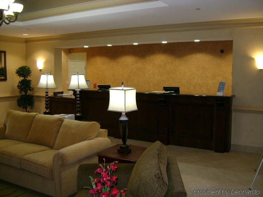 La Quinta By Wyndham Lake Charles Casino Area Interior photo