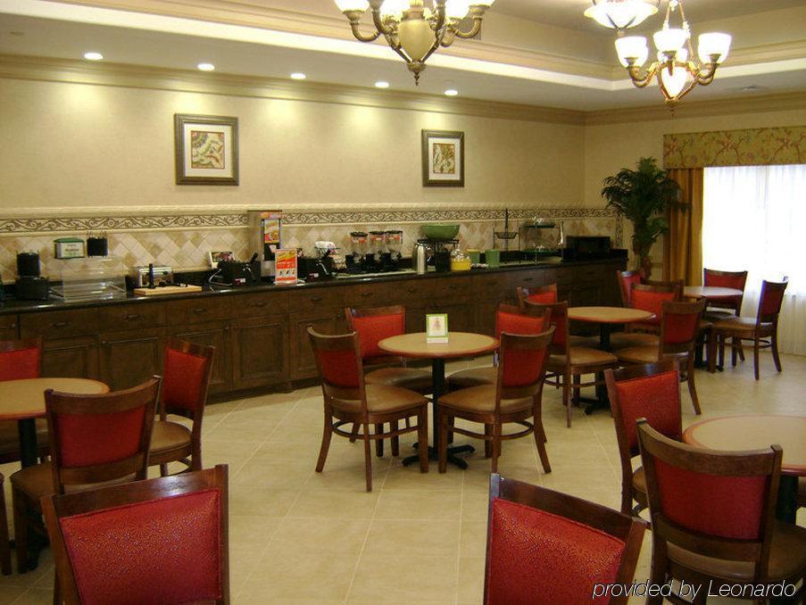 La Quinta By Wyndham Lake Charles Casino Area Restaurant photo